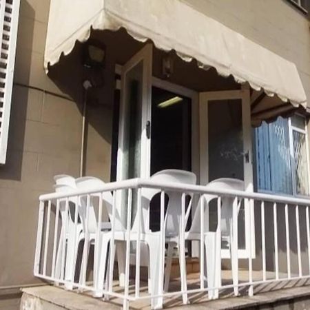 Spacious 1 Bedroom, Self Catering Apartment In Glenwood, Durban Eksteriør billede