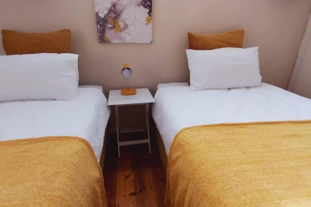 Spacious 1 Bedroom, Self Catering Apartment In Glenwood, Durban Eksteriør billede